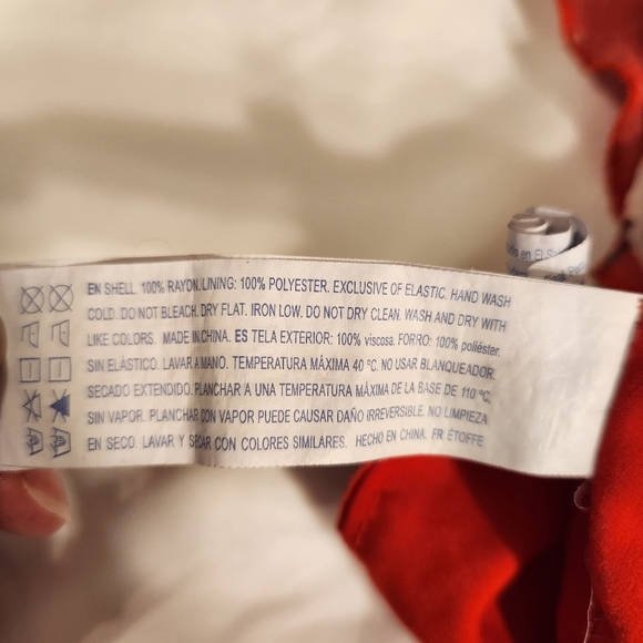 F21 Floral Crop Top - Picture 9 of 9